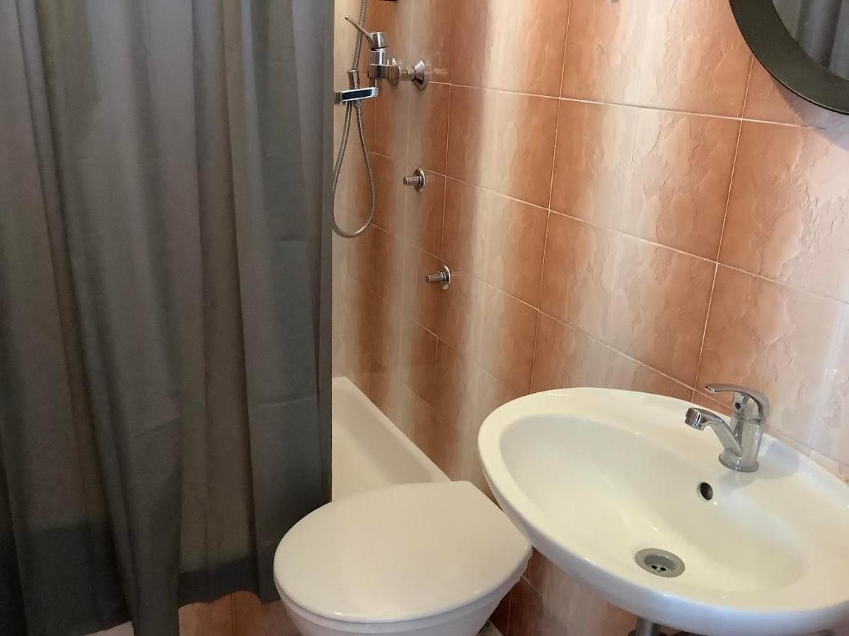 Rooms 22 - Beachfront พรีมอชเตน ภายนอก รูปภาพ