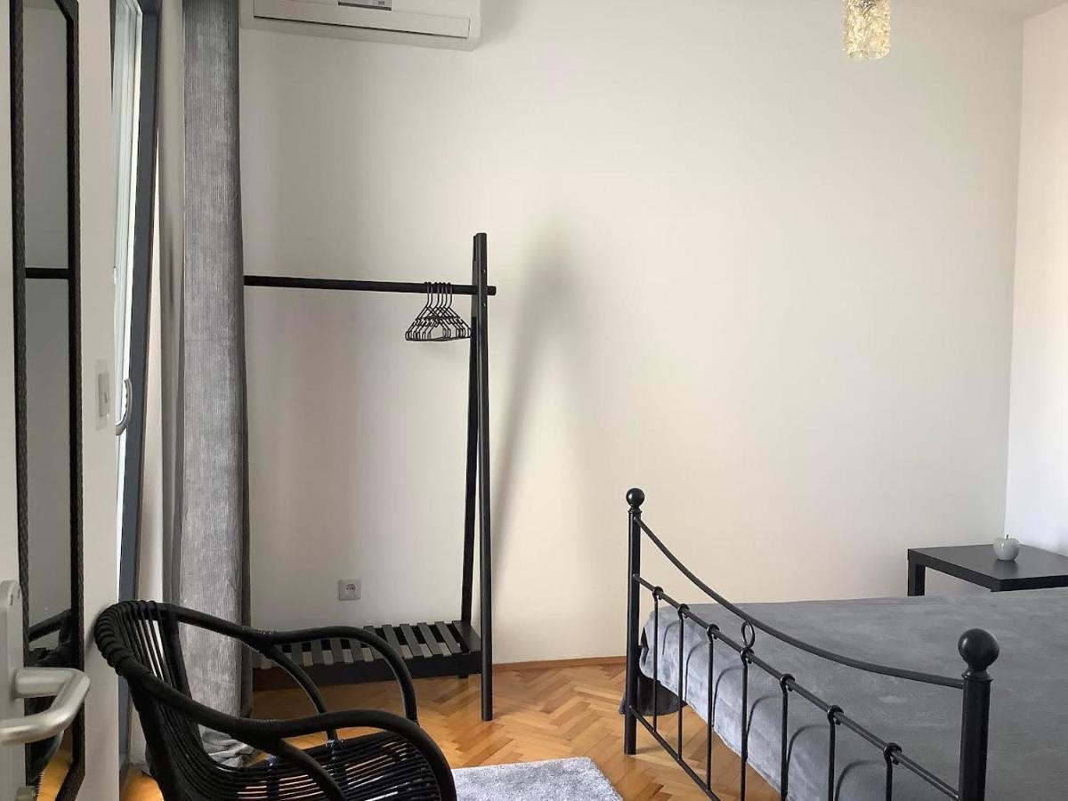 Rooms 22 - Beachfront พรีมอชเตน ภายนอก รูปภาพ